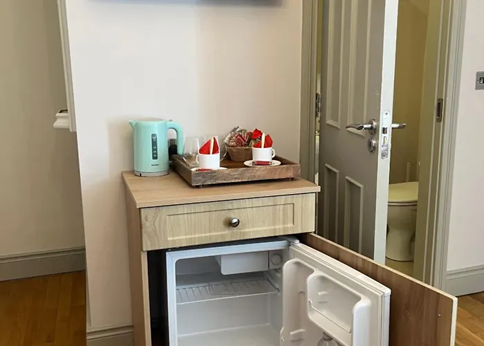 Clover Bed & Breakfast 3*